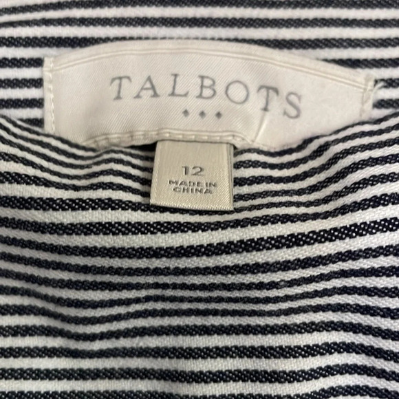 Talbots size 12 blue and white pinstriped skirt with pockets. - Picture 3 of 5